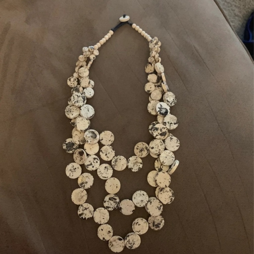 EUC neutral statement necklace